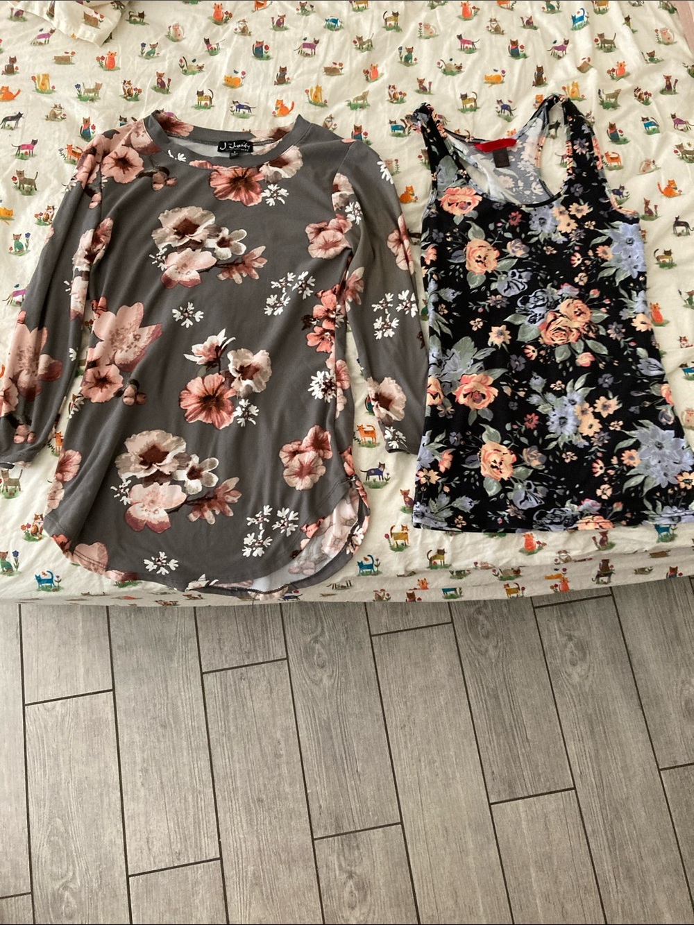 J For Justify Floral Long Sleeve Top and Hot Kiss Floral Blooms Tank Top bundle